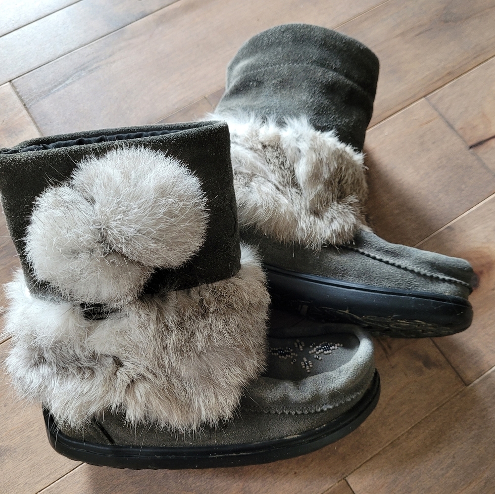 Manitobah Mukluks waterproof winter boots youth size 13US